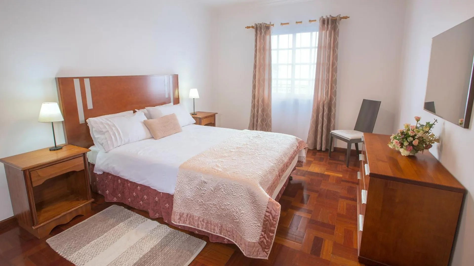 Charming Apartments In Funchal - Sao Goncalo 0*, Funchal (Madeira)